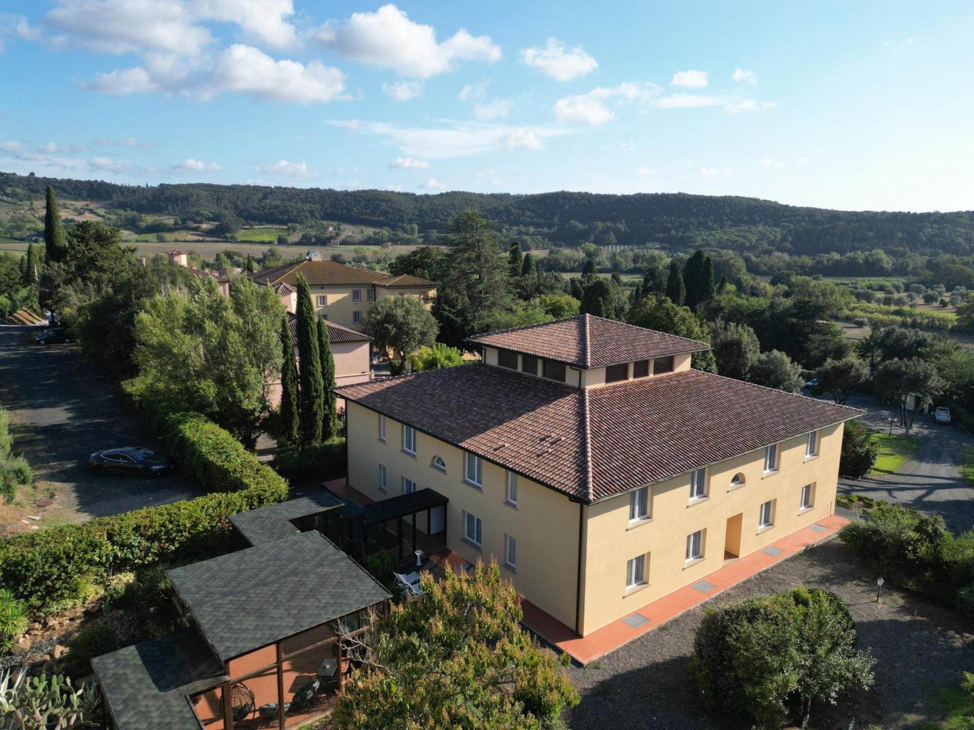 Il Cigliere Wellness Spa Resort Riparbella Exteriör bild